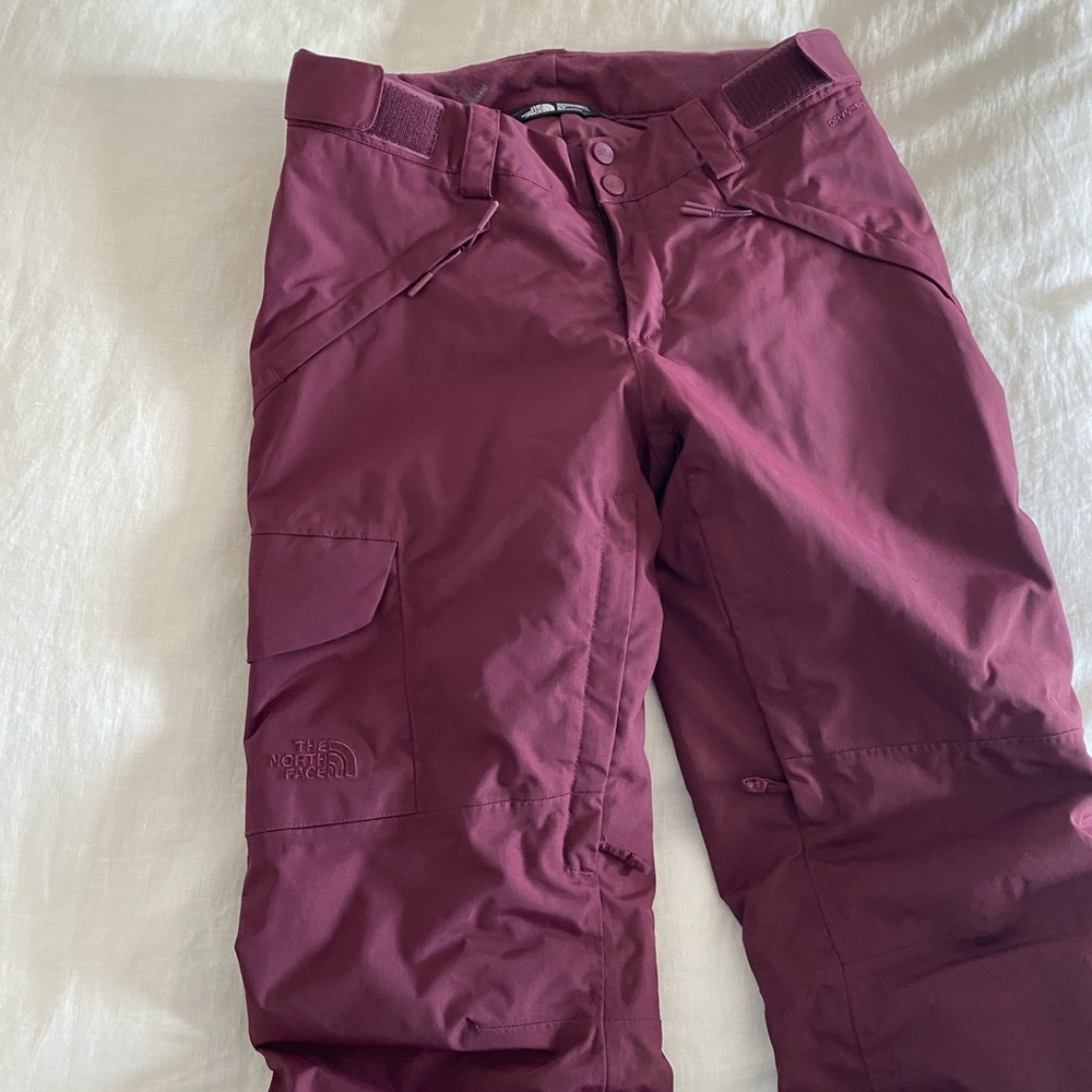 North face women’s snow pants